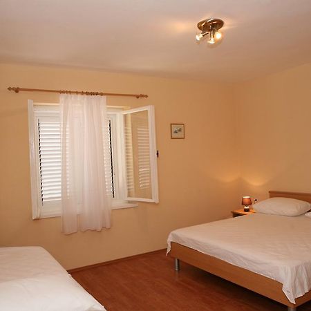 Apartments Radic Trogir Bagian luar foto