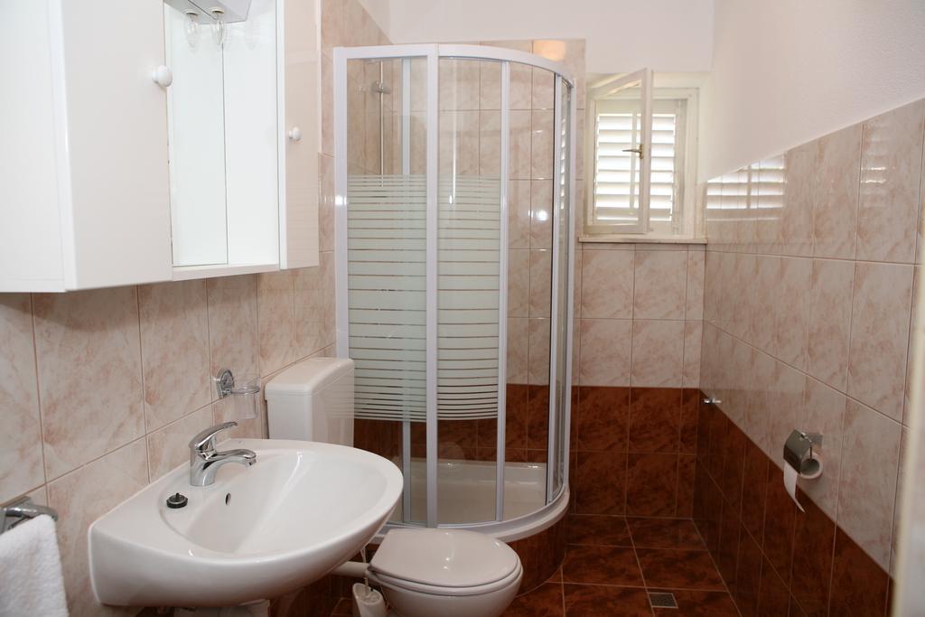 Apartments Radic Trogir Ruang foto